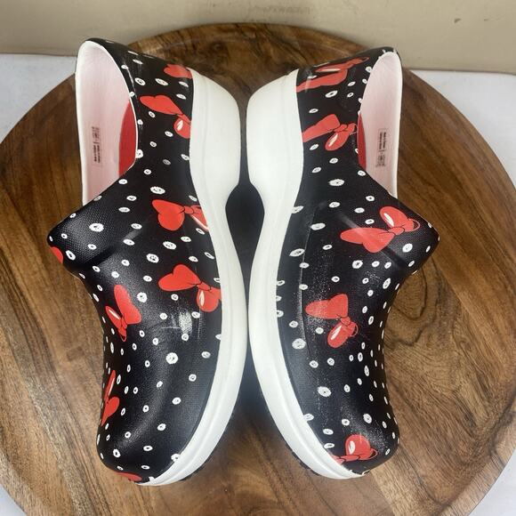 Crocs Minnie Mouse Neria Pro II Womens Black Red Size 7 Disney Clogs Shoes - Picture 6 of 10